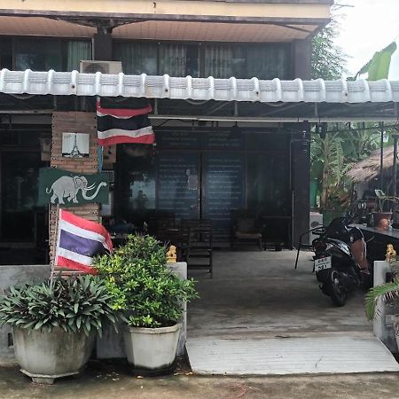 Sammy Seaview: Beachfront Golden Elephant at Mae Ramphueng Rayong Exterior photo
