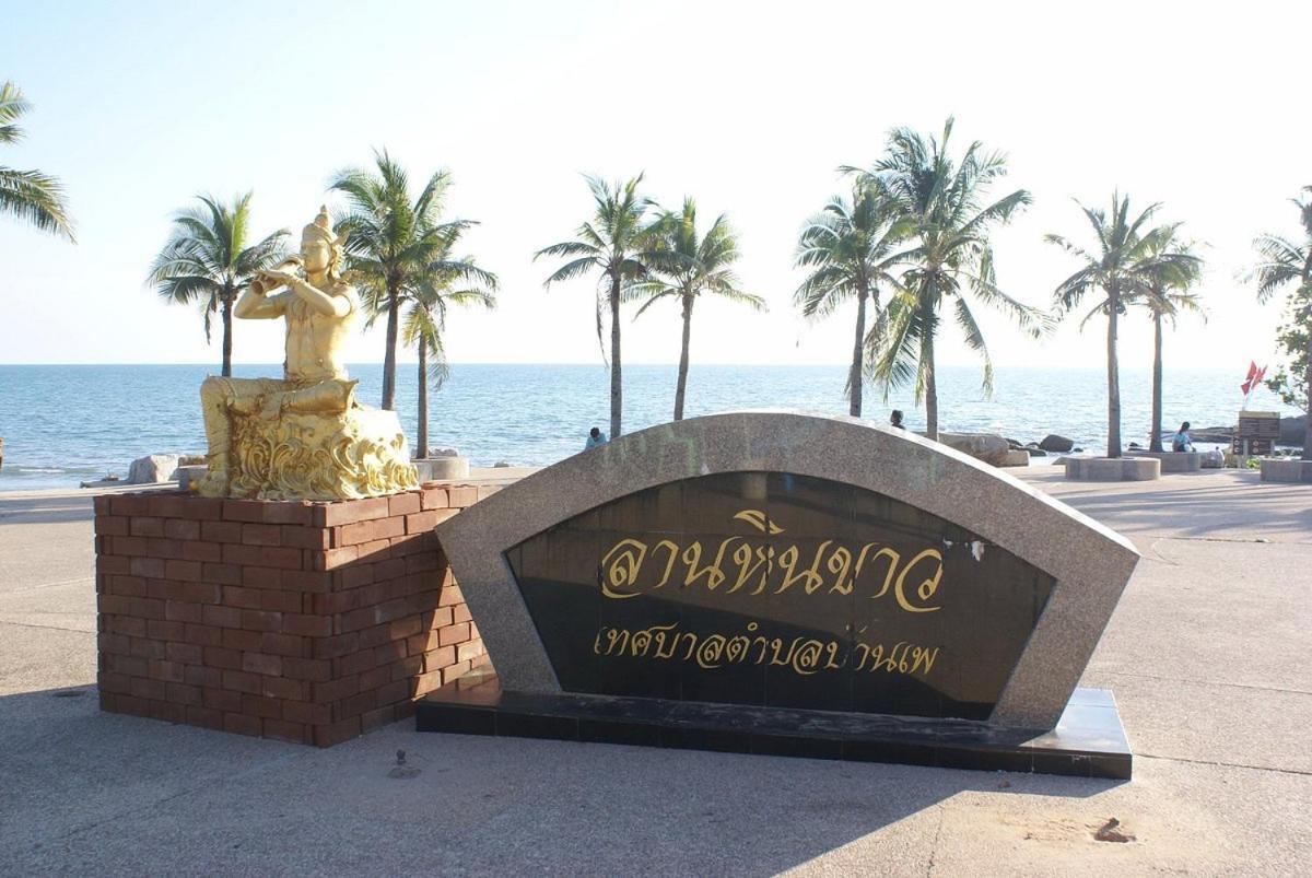 Sammy Seaview: Beachfront Golden Elephant at Mae Ramphueng Apartment Rayong Exterior photo